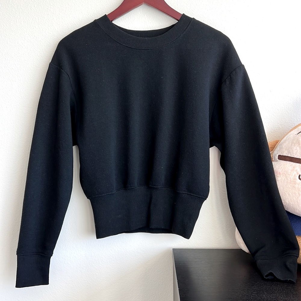 Zara black crop sweatshirt